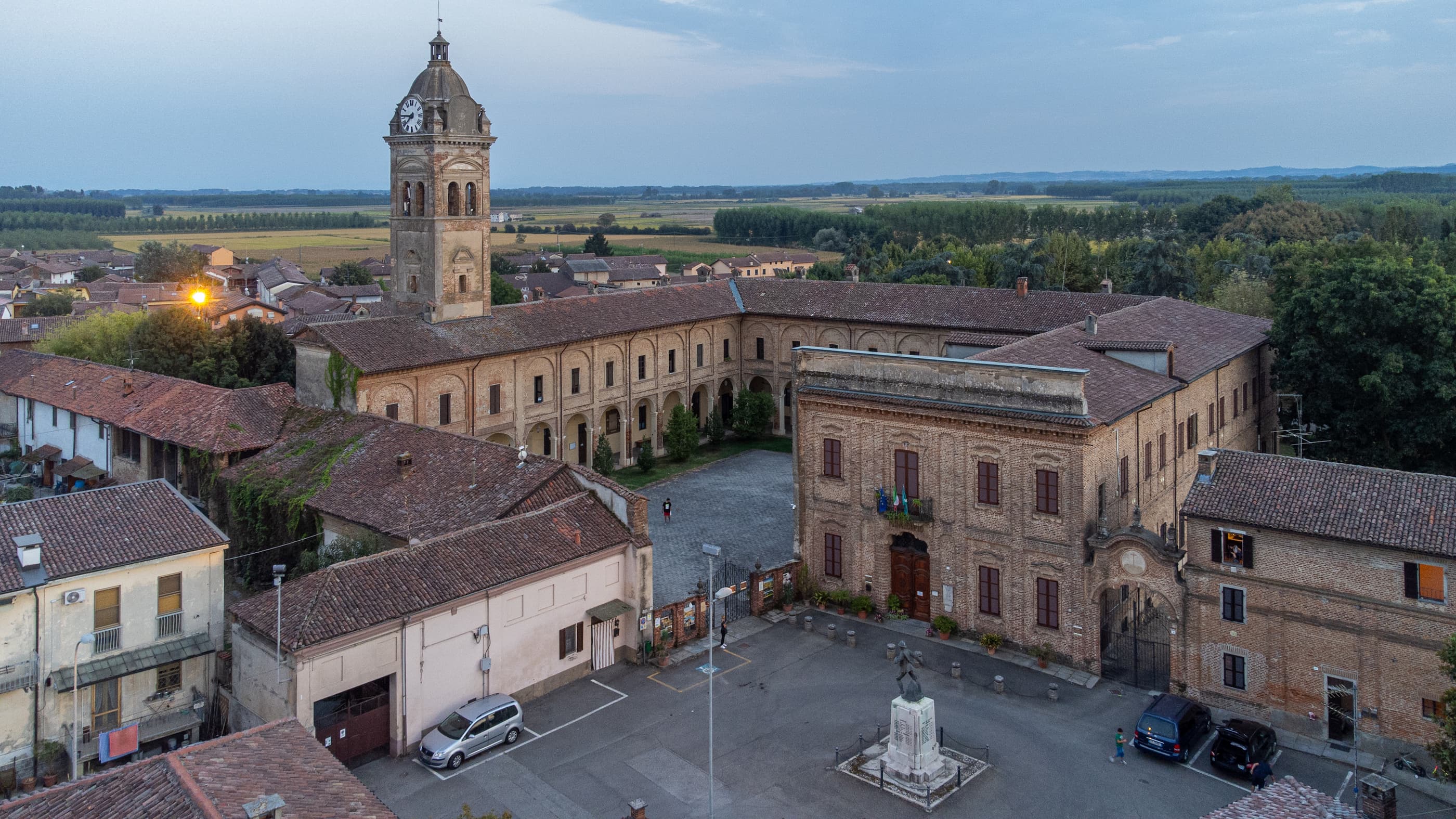 immagine di copertina della pagina: Bandi di Concorso